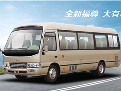 7.5米28座中型中級(jí)江鈴考斯特高端商旅客車(chē)